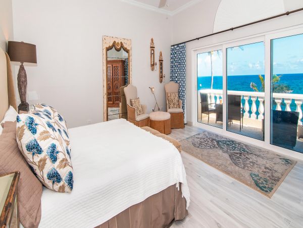 Oceanfront Grand Cayman Vacation Home Seven Bedroom