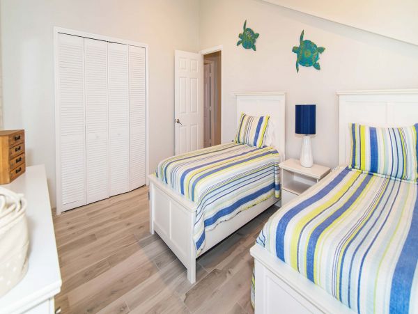 Oceanfront Grand Cayman Vacation Home Seven Bedroom