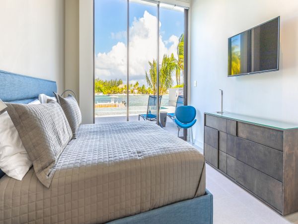 Cayman Island Four Bedroom Amazing Residence