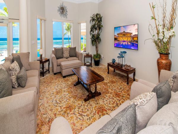 Stunning Luxury Beachfront Grand Cayman