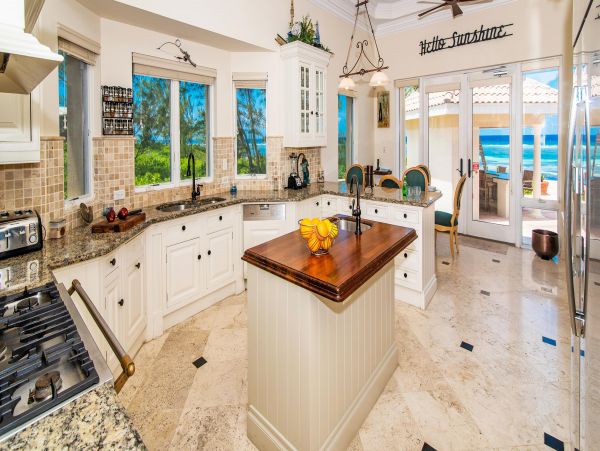 Stunning Luxury Beachfront Grand Cayman