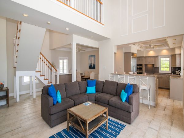Luxury Cayman Islands Vacation Rentals - Oceanfront Villa Retreat