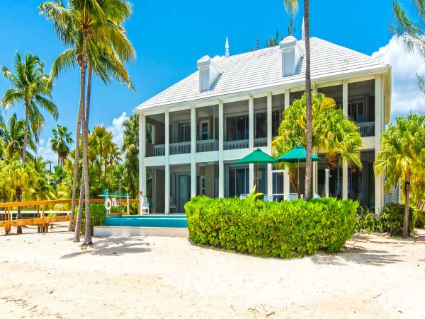 Luxury Cayman Islands Vacation Rentals - Oceanfront Villa Retreat