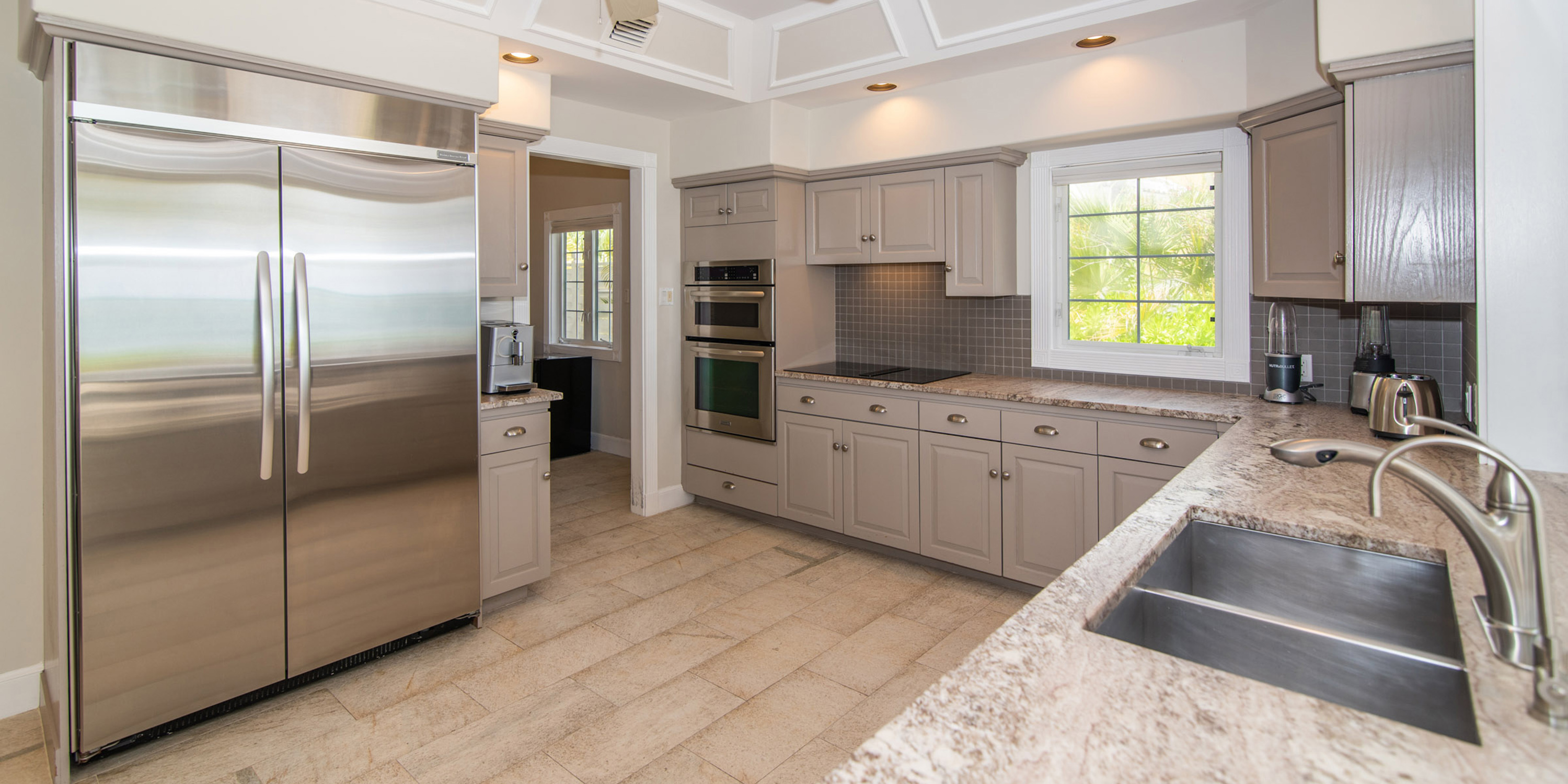 Luxury Cayman Islands Vacation Rentals - Oceanfront Villa Retreat
