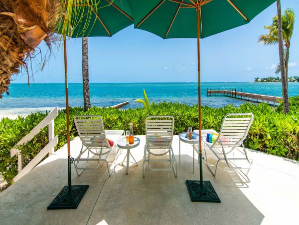 Luxury Cayman Islands Vacation Rentals - Oceanfront Villa Retreat