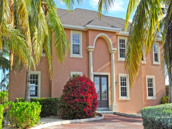 Cayman Island Luxury Vacation Villa 5 Bedrooms