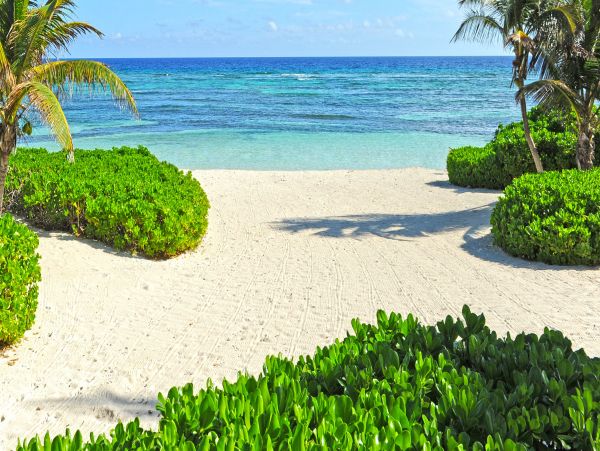 Cayman Island Luxury Vacation Villa 5 Bedrooms