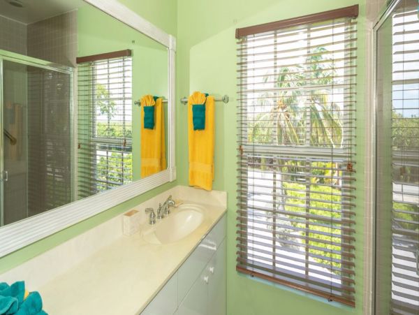 Cayman Island Luxury Vacation Villa 5 Bedrooms