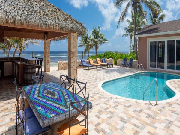 Cayman Island Luxury Vacation Villa 5 Bedrooms