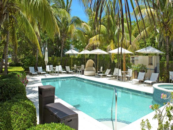 Cayman Island Estate Maximum 26  Resort Style Pool & Cottages