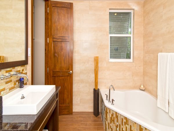 Cayman Island Estate Maximum 26  Resort Style Pool & Cottages