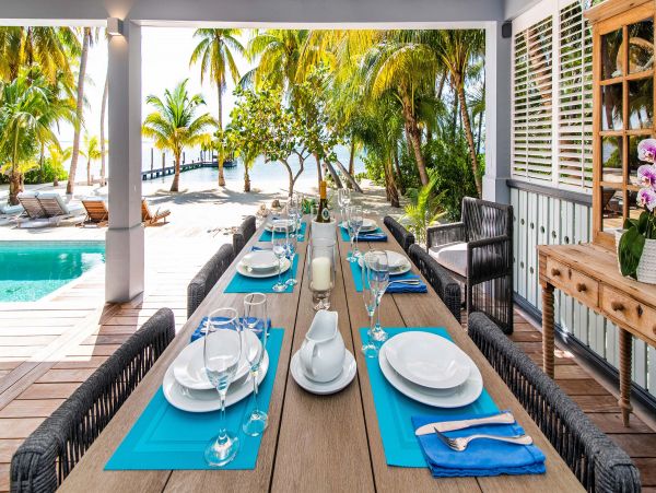 Main House & Separate Guest House Luxury