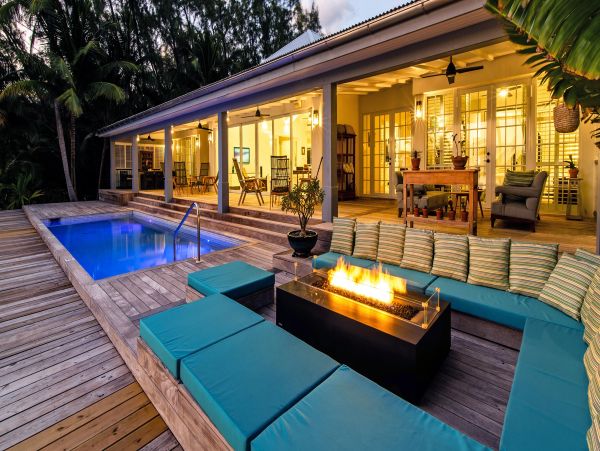 Main House & Separate Guest House Luxury