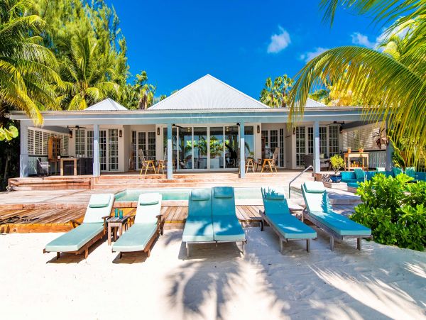 Main House & Separate Guest House Luxury