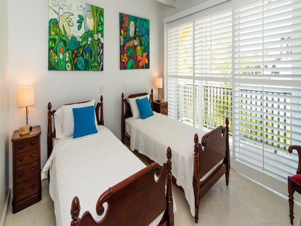 Main House & Separate Guest House Luxury