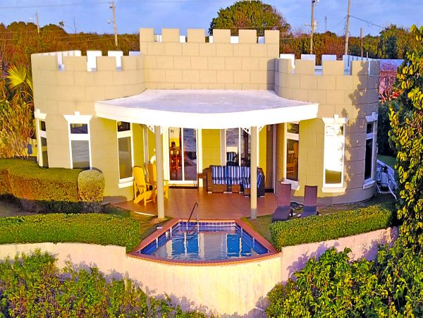 Beachfront Vacation Pool Home Five Bedroom