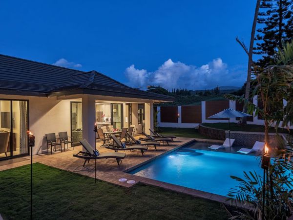 Luxurious Home with Private Pool Just 40 Steps from Beach