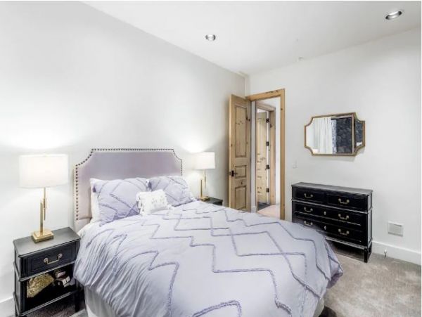 Luxury Aspen Vacation Villa With Magnificent Views Sleeps 8