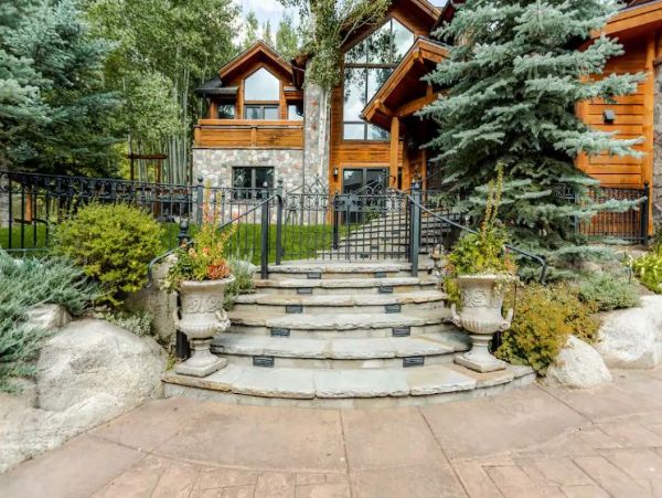 Luxury Aspen Vacation Villa With Magnificent Views Sleeps 8