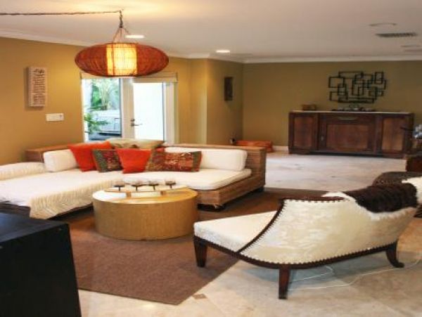 Hollywood Home 959911