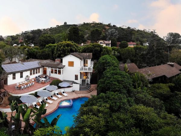 Beautiful 6 Bedroom La Jolla Beach Shores Pool Home