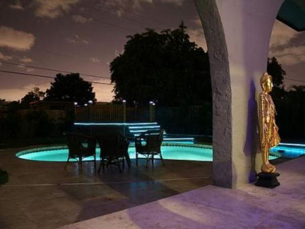 Hollywood Home 959973