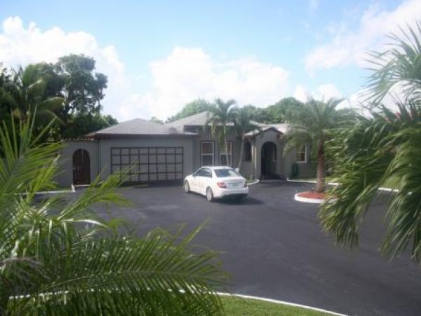 Hollywood Home 959973