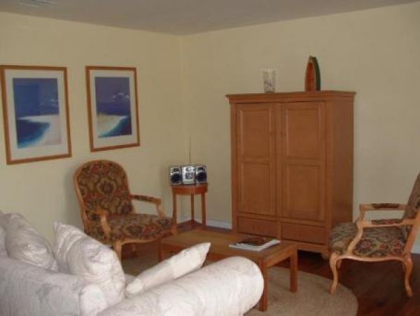 Hollywood Condo 959991