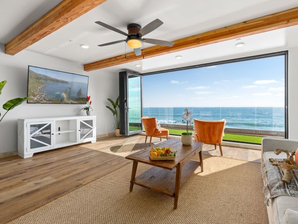 Oceanside Vacation Beach Retreat 14 Guests- VIEWS VIEWS