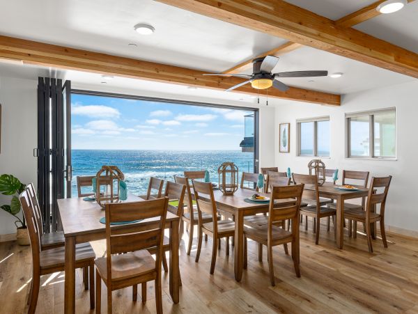 Oceanside Vacation Beach Retreat 14 Guests- VIEWS VIEWS