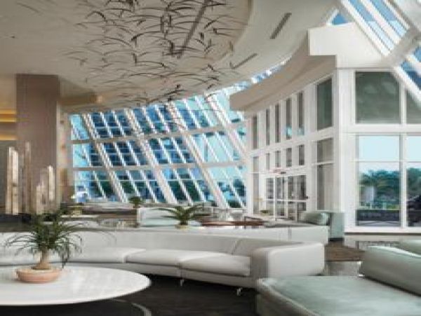 Hollywood Condo 960004