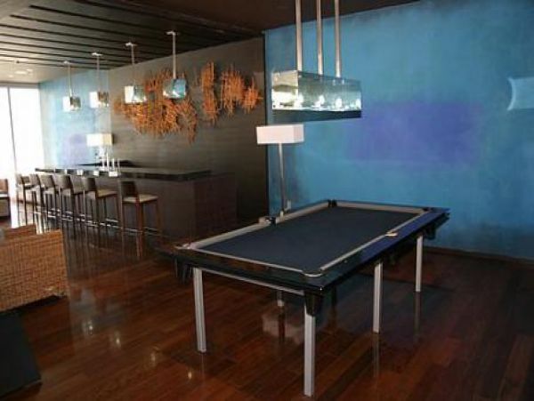 Hollywood Condo 960004