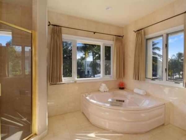 Fort Lauderdale Home 960009