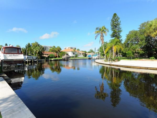 Canal View Siesta Key Vacation Pool Home Walk To Beach