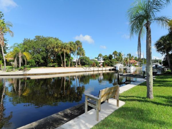 Canal View Siesta Key Vacation Pool Home Walk To Beach