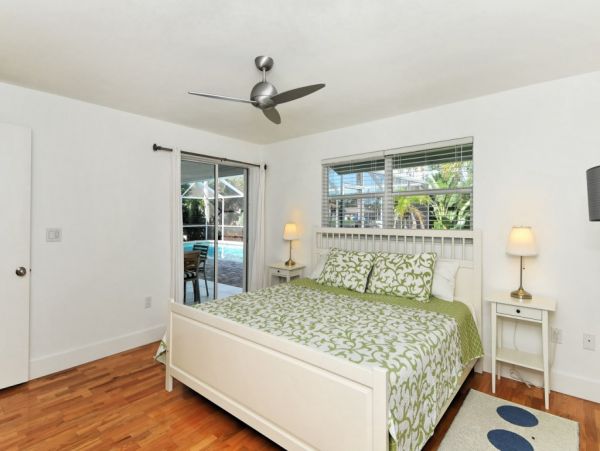 Canal View Siesta Key Vacation Pool Home Walk To Beach
