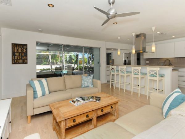 Canal View Siesta Key Vacation Pool Home Walk To Beach