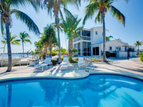 Waterfront Big Pine Key Vacation Pool Home Sleeps 14