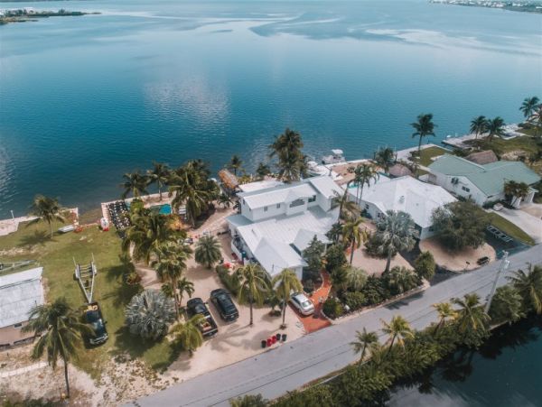 Waterfront Big Pine Key Vacation Pool Home Sleeps 14