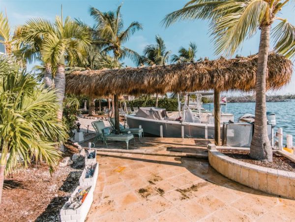 Waterfront Big Pine Key Vacation Pool Home Sleeps 14