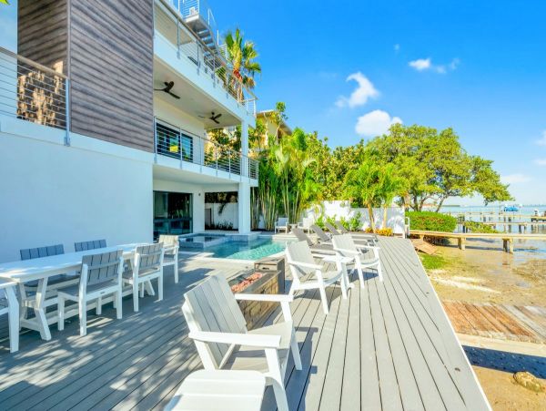 Luxury 5 Bedroom Home with Bay & Gulf Views