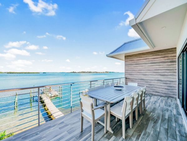 Luxury 5 Bedroom Home with Bay & Gulf Views
