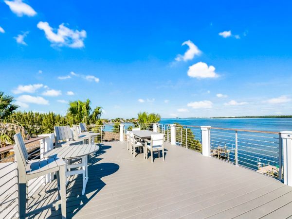 Luxury 5 Bedroom Home with Bay & Gulf Views