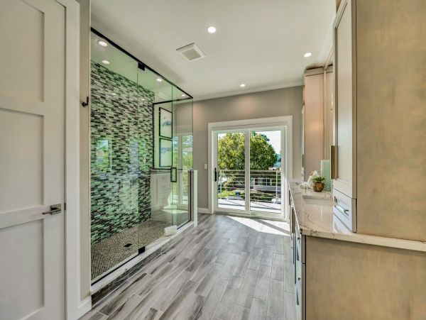 Luxury 5 Bedroom Home with Bay & Gulf Views