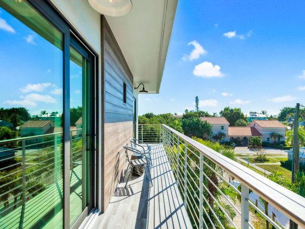 Luxury 5 Bedroom Home with Bay & Gulf Views