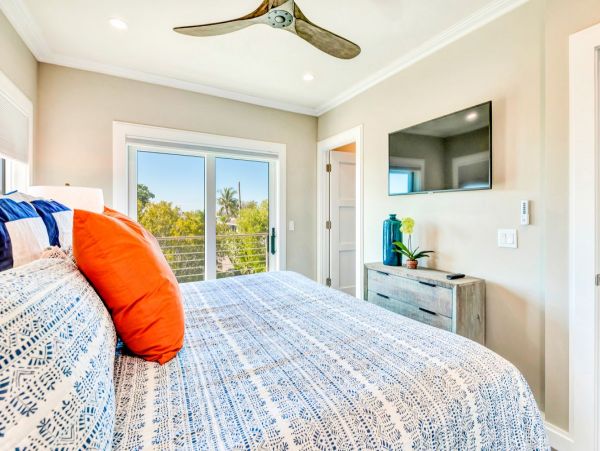 Luxury 5 Bedroom Home with Bay & Gulf Views