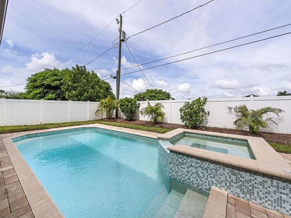 Naples Vacation Luxury Pool Home Short Walk To Beach