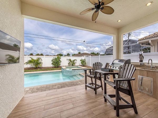 Naples Vacation Luxury Pool Home Short Walk To Beach
