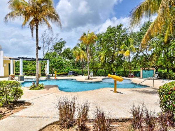Ocean View Puerto Rico Vacation Beach Condo Sleeps 8