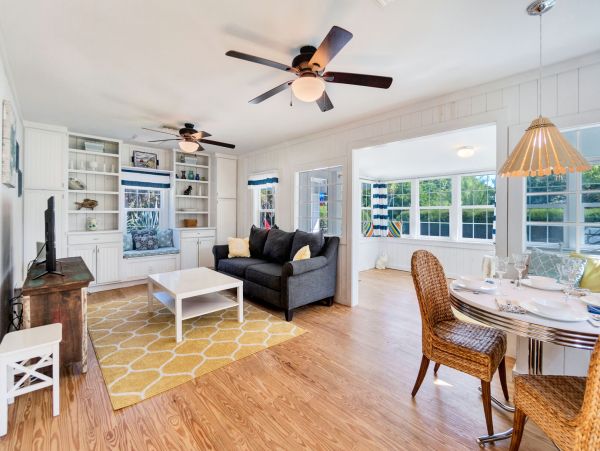 Two Bedroom Sanibel Vacation Home Sleeps 6 Guests